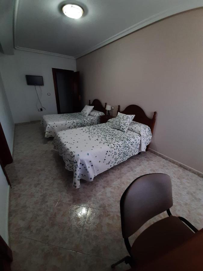 Hostal Restaurante El Abad Abadia Bagian luar foto