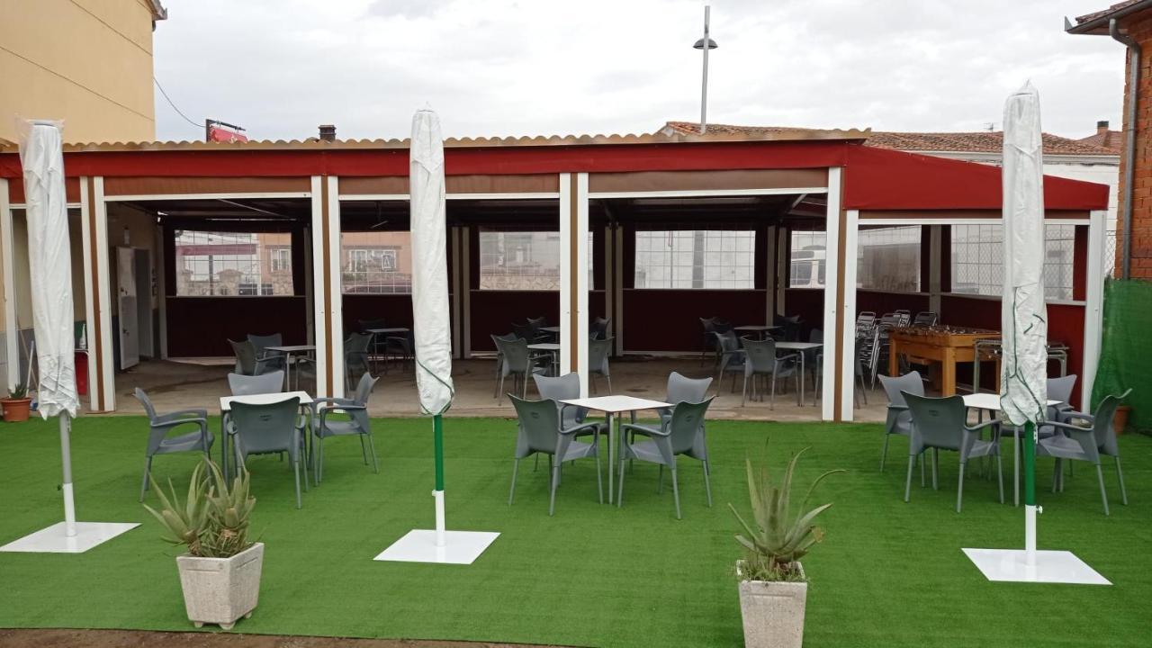 Hostal Restaurante El Abad Abadia Bagian luar foto