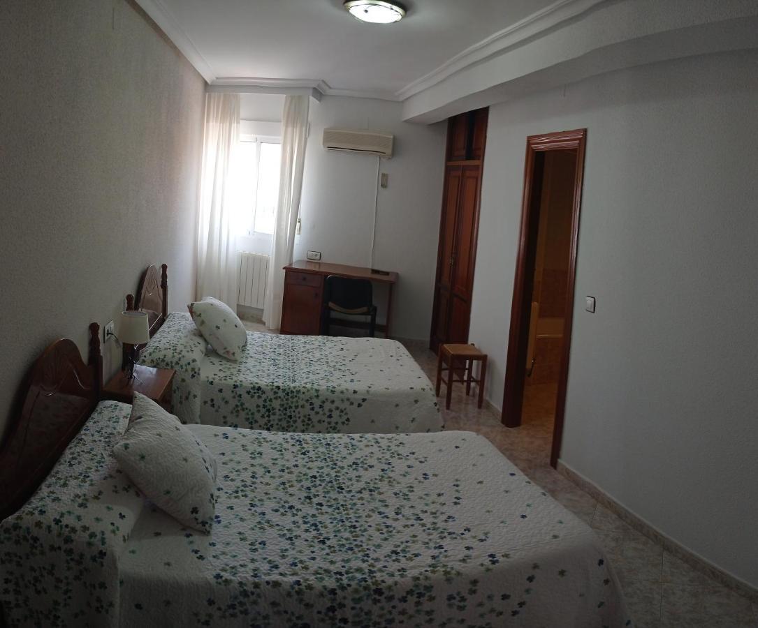 Hostal Restaurante El Abad Abadia Bagian luar foto